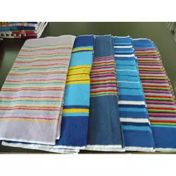 Цветные махровые полотенца 90х50